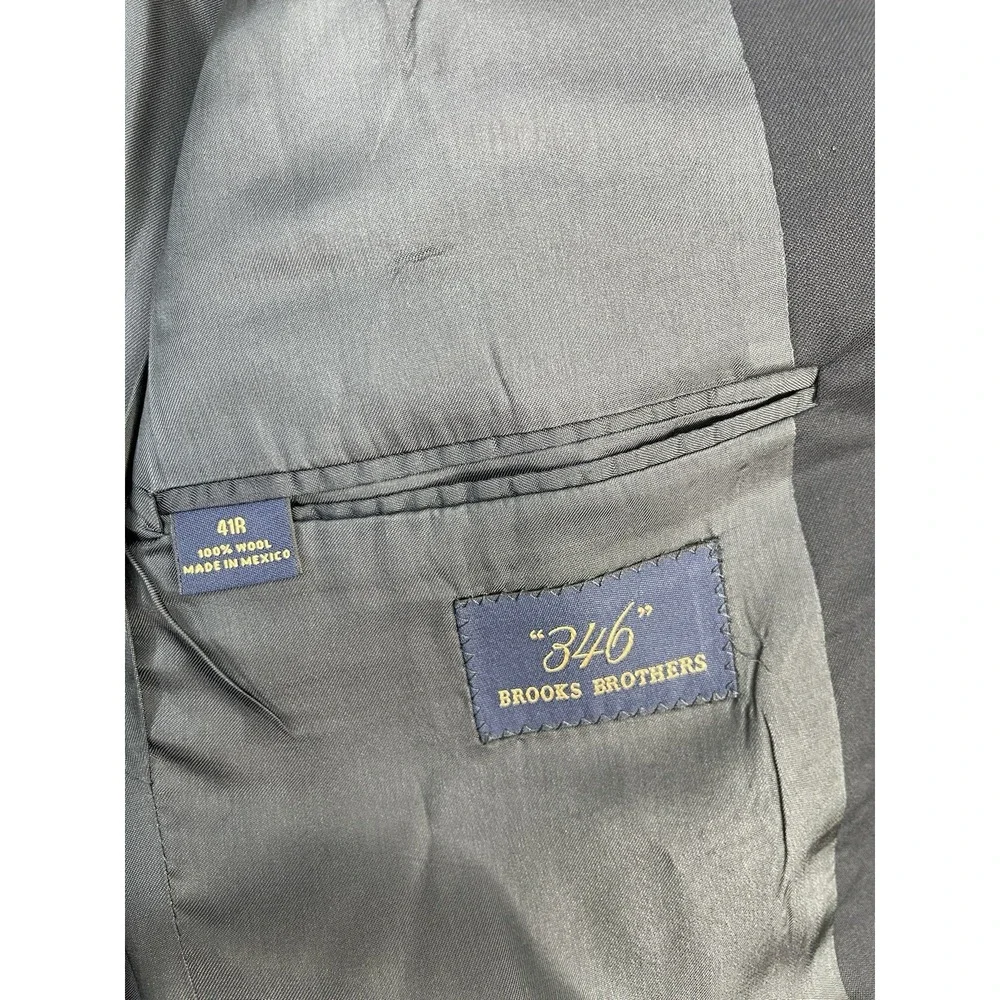 Brooks Brothers Blazer 41SR Navy Excellent Condition Golden Fleece Button Jacket